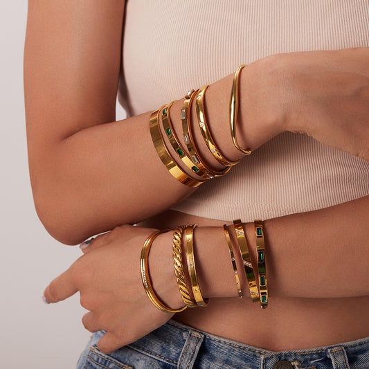 Tarnish-Free 18k Gold Bracelet Collection