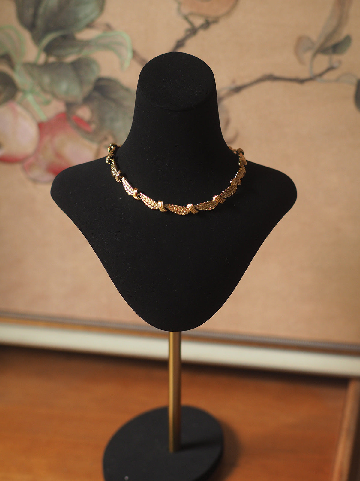 Monet Wheat Vintage Necklace