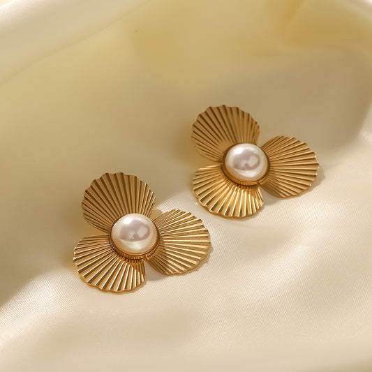 Pearl Flower Design Earrings