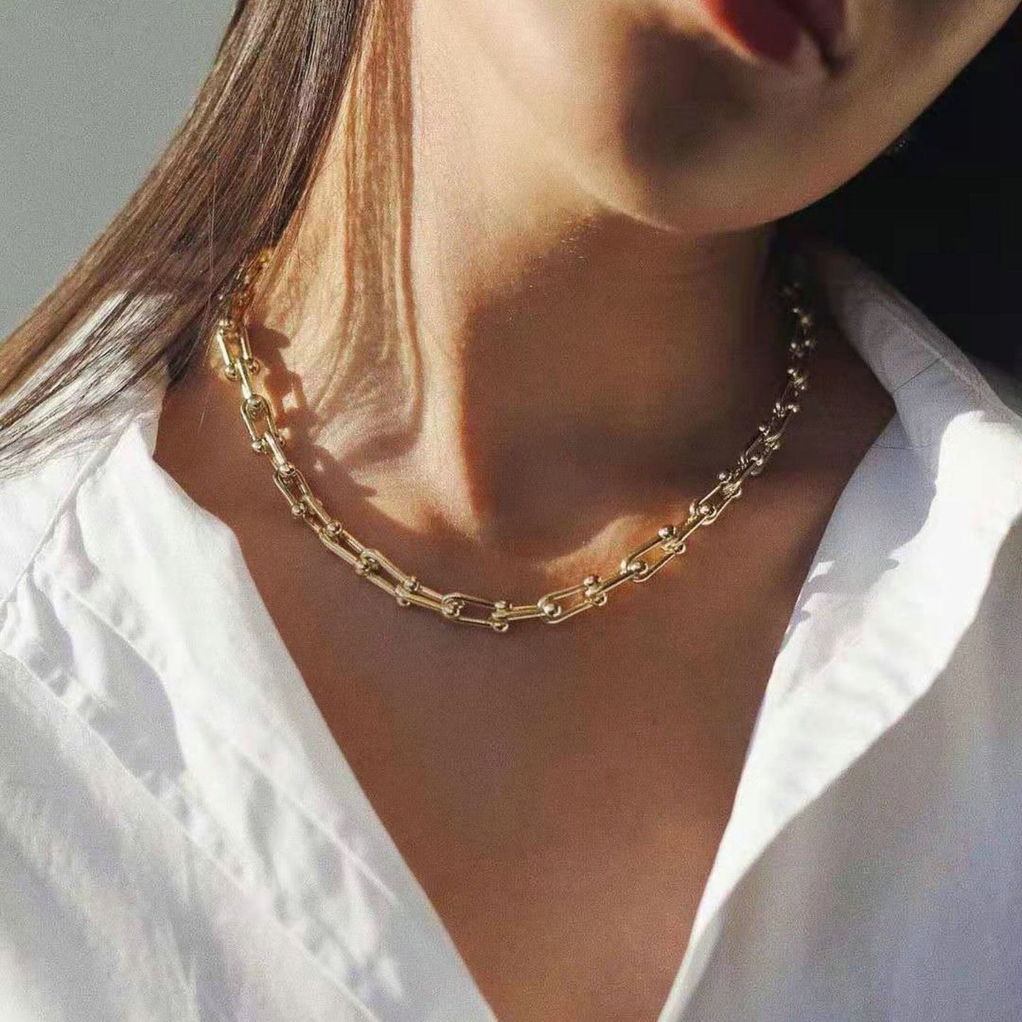 U Sharp Chain Necklace