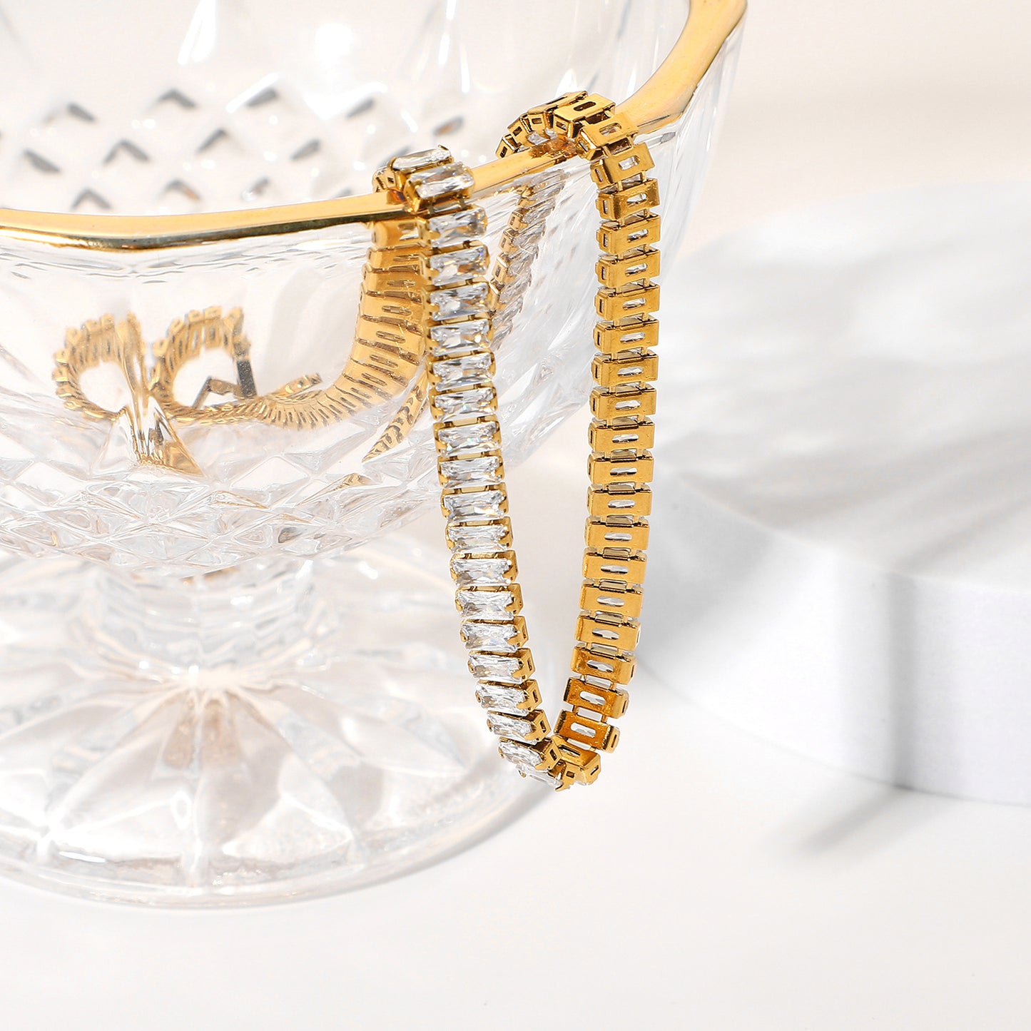 18K Gold Plated 6mm Geometric  Necklace