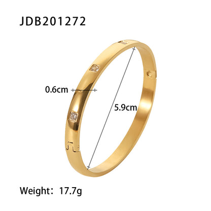 Tarnish-Free 18k Gold Bracelet Collection