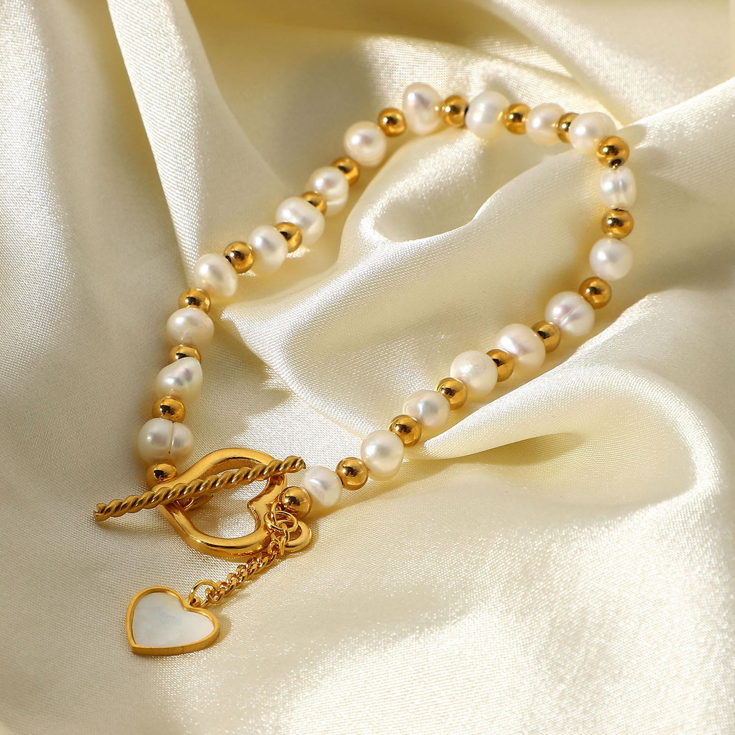 Open Hreat Pearl Bracelet